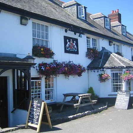 The Edgcumbe Arms B&B 2*