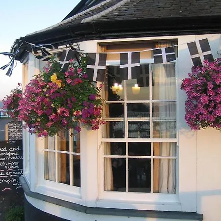 The Edgcumbe Arms B&B