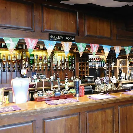 The Edgcumbe Arms Bed & Breakfast