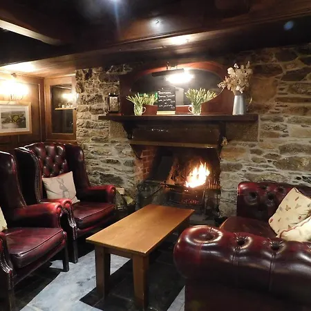 The Edgcumbe Arms 토포인트