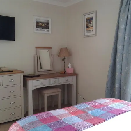 The Edgcumbe Arms B&B